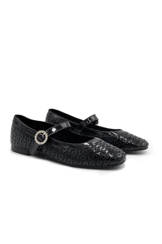 Black Kristy Flat